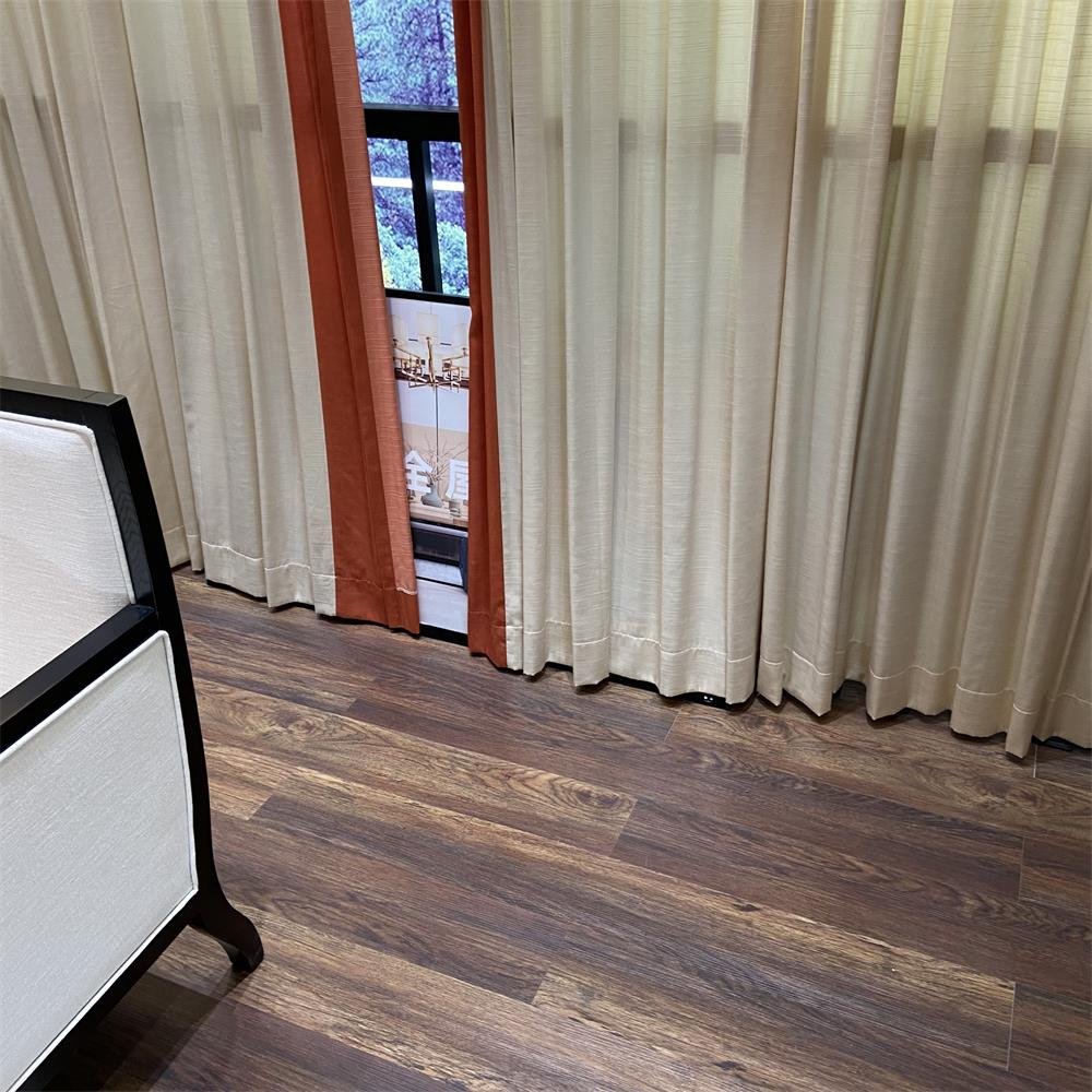 High Quality 7mm Anti-slip WPC Floor Tiles thumbnail 2
